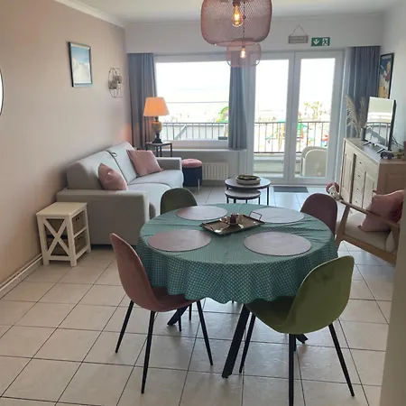 Zeezicht Delphine Apartment Blankenberge
