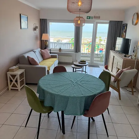 Zeezicht Delphine Apartment Blankenberge